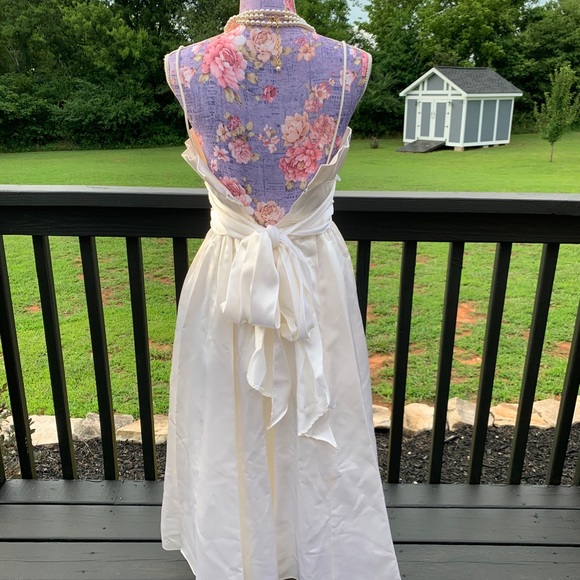 White Gunne Sax Ballgown - Picture 6 of 7